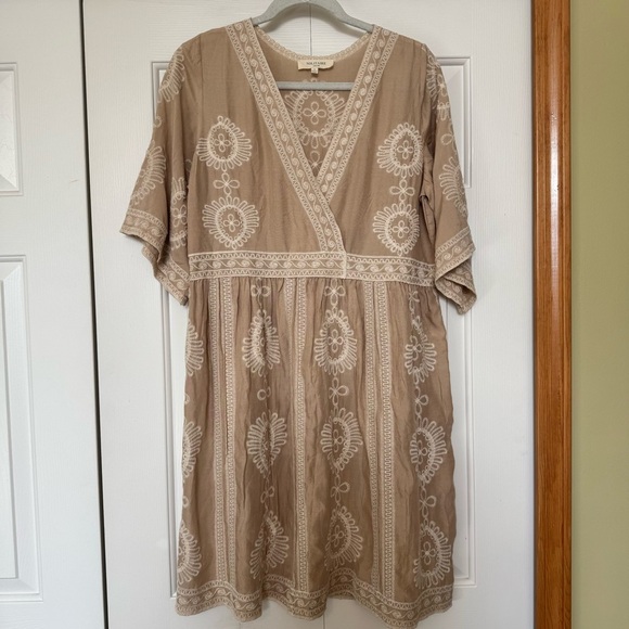 Solitaire Swim Embroidered Tunic Cover Up - Picture 1 of 7